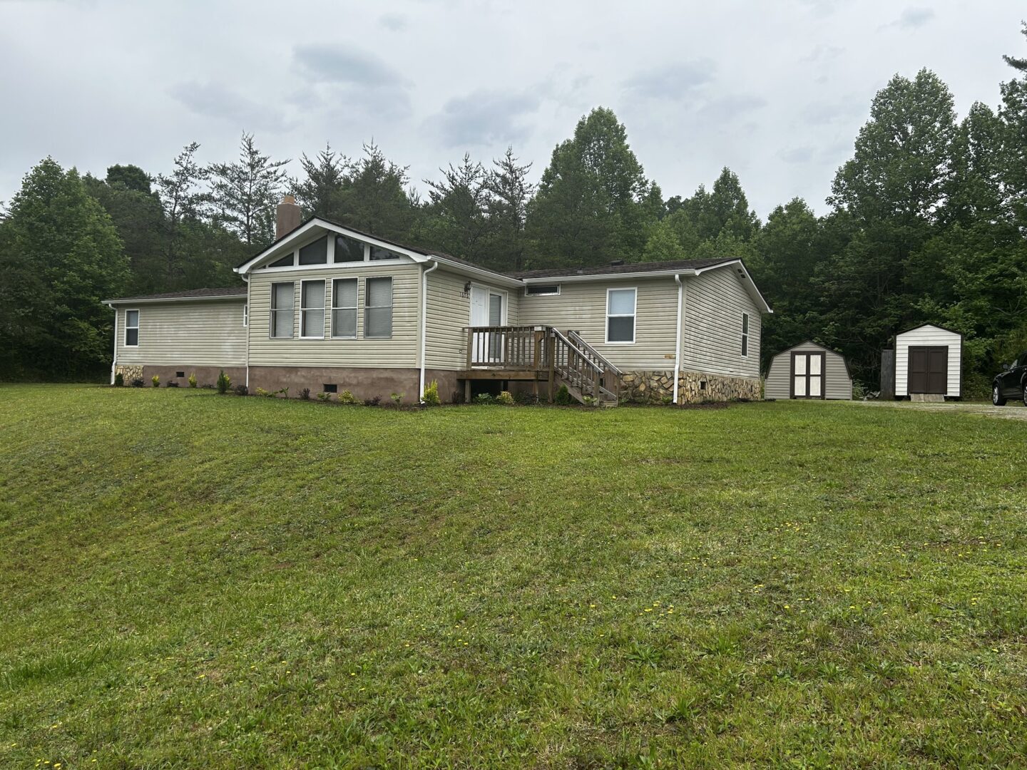 1676 Old North Rd 1.4 acres total! $184,900!