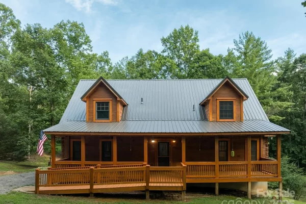 2401 Hundred Acre Ln $629,000