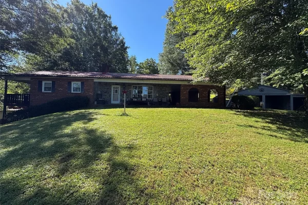 3957 Hollywood Ridge Rd $359,900